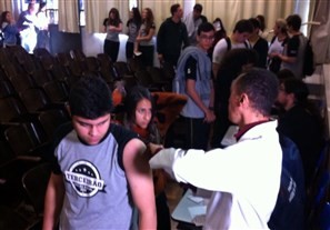 Vacinação contra dengue começa em escolas estaduais de Maringá